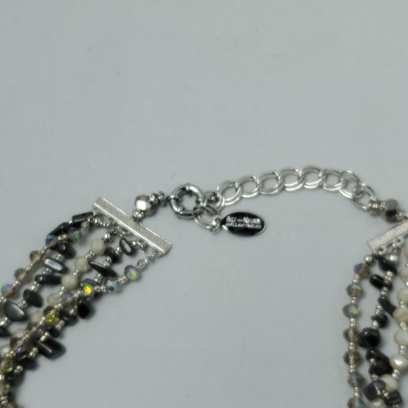 Ali khan glass beaded 5 strand stone with flower and gift box - Picture 5 of 7